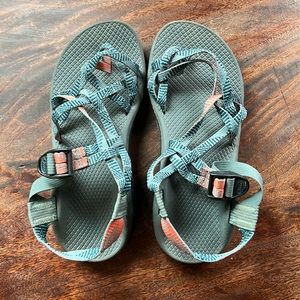 Hiking sandals